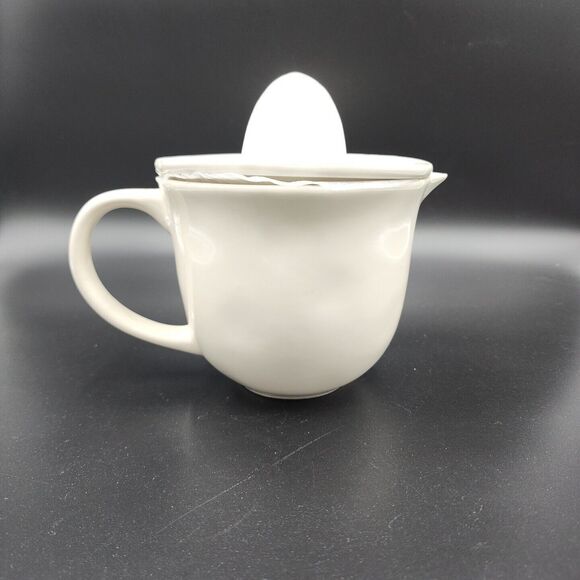 Rae Dunn Squeeze Juicer Orange Lemon Artisan Collection 3 cup capacity New - Picture 5 of 8